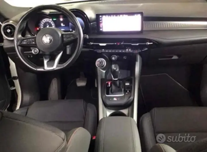 Alfa Romeo Tonale 2023 photo 2