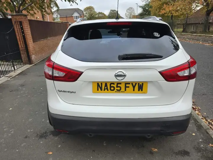 Nissan Qashqai 2015 photo 3