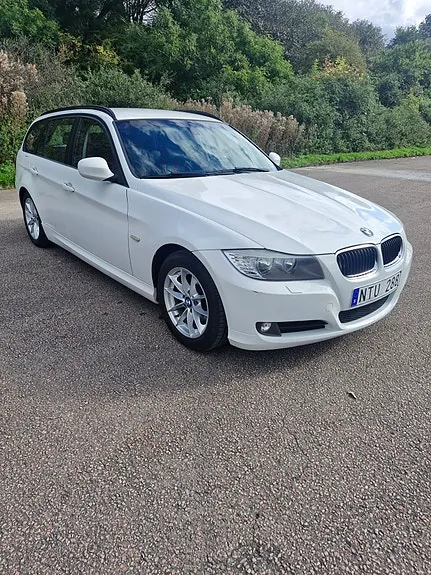 BMW 316I 2012 photo 3
