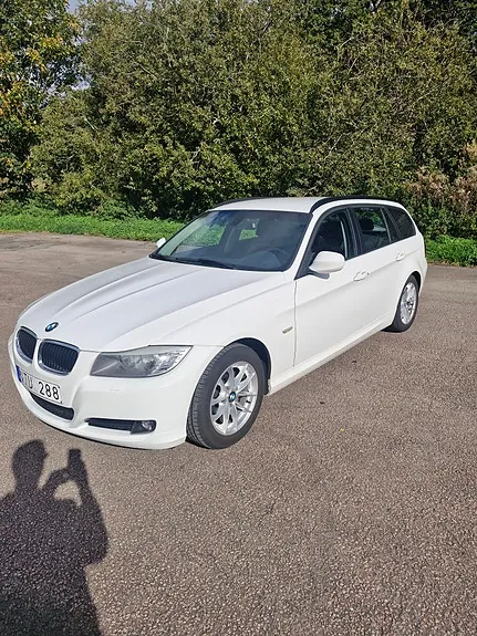 BMW 316I 2012 photo 2