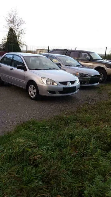 Mitsubishi Lancer