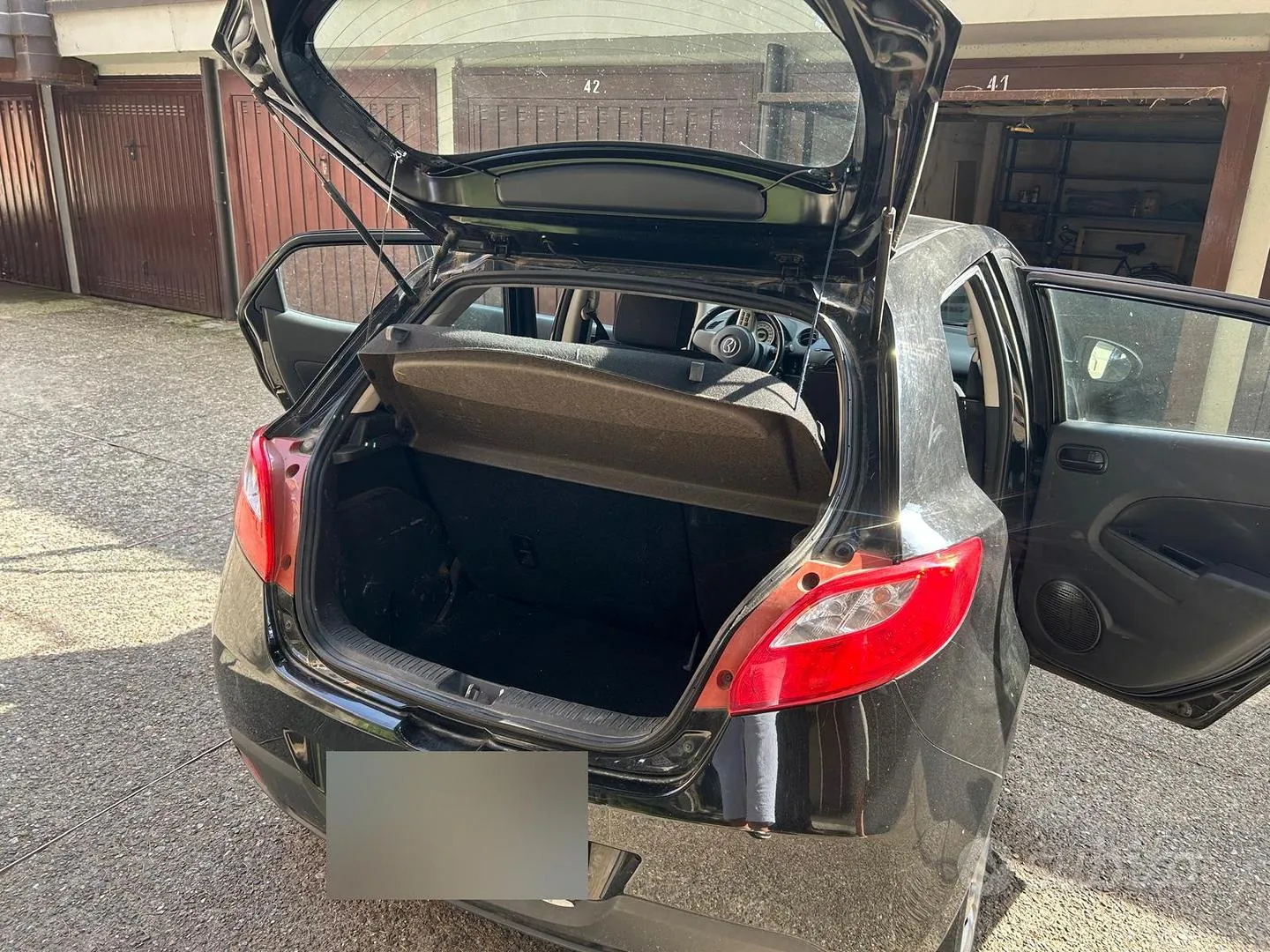 Mazda 2 2009 photo 5