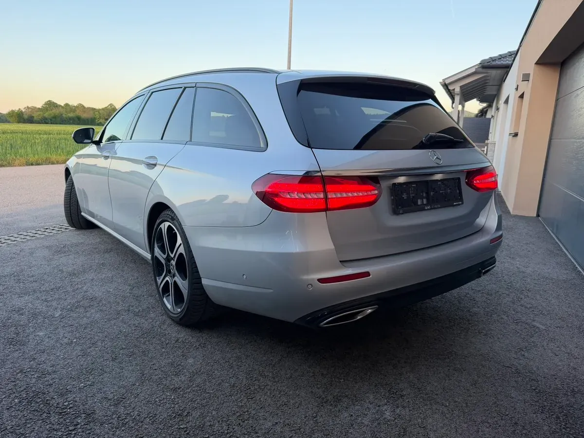 Mercedes-Benz E-Class 2018 photo 3