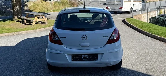 Opel Corsa 2011 photo 4