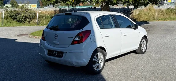 Opel Corsa 2011 photo 3