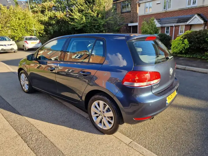 Volkswagen Golf 2011 photo 5