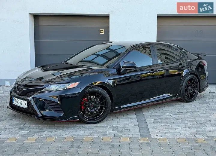 Toyota Camry 2019 photo 2