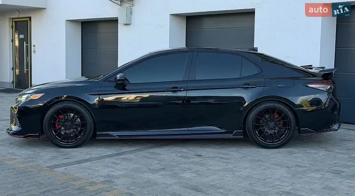 Toyota Camry 2019 photo 3