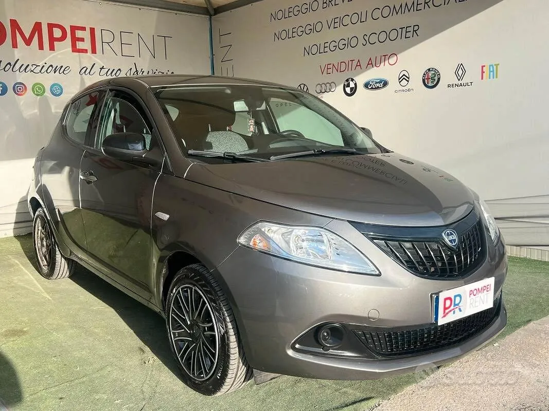 Lancia Ypsilon 2023 photo 2