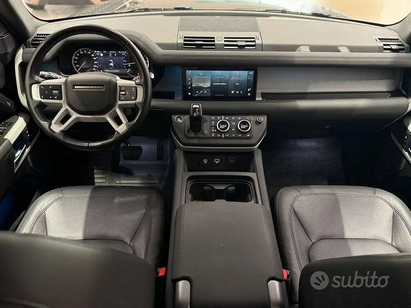 Land Rover Defender 2023 photo 4