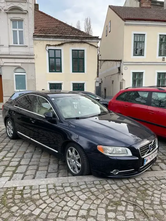 Volvo S80
