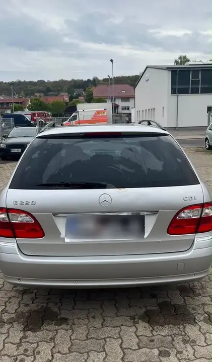 Mercedes-Benz E220 Cdi W211