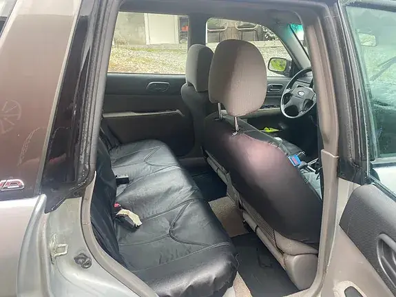 Subaru Forester 2004 photo 4