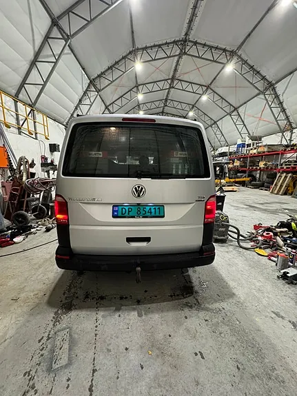 Volkswagen Transporter 2017 photo 3