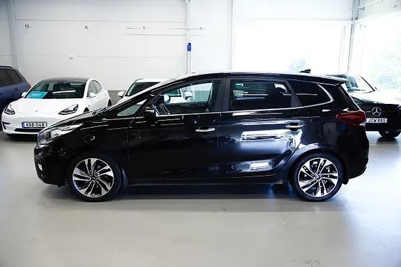 Kia Carens 2018 photo 3