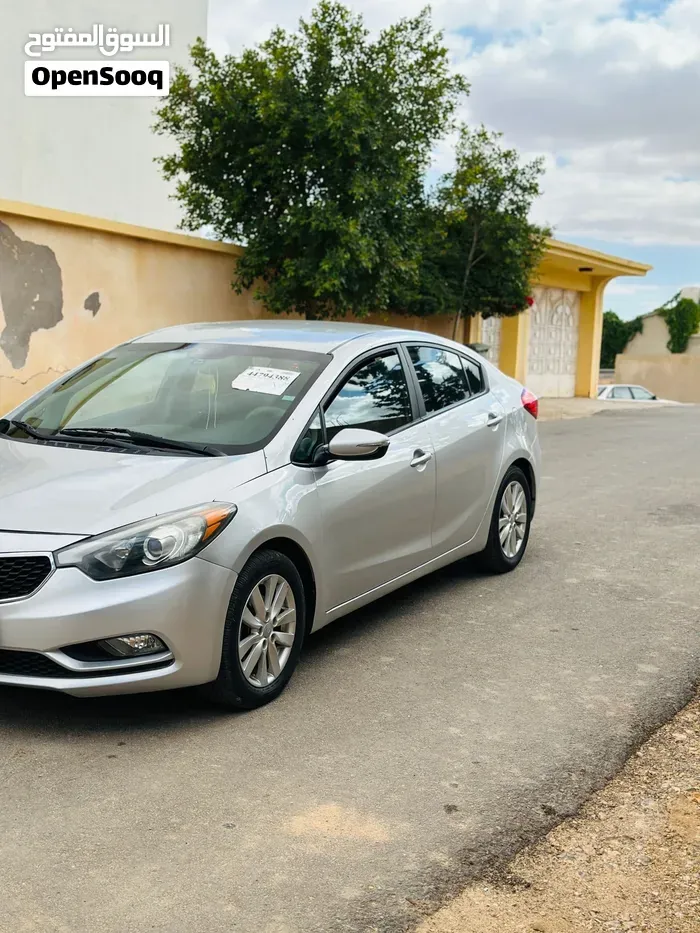 Kia Forte 2015 photo 2