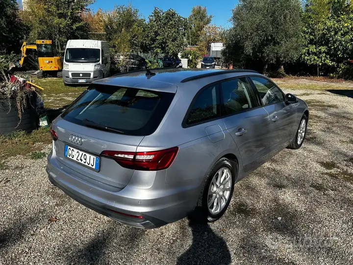 Audi A4 Avant 2021 photo 3