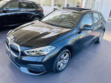 BMW 1 Series 2022 photo 2