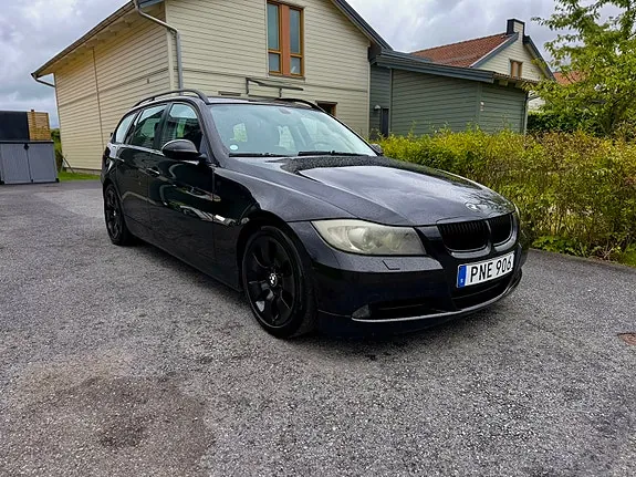 BMW 320I