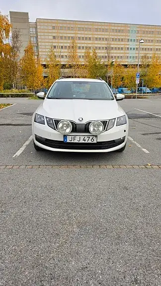 Skoda Octavia 2018 photo 2