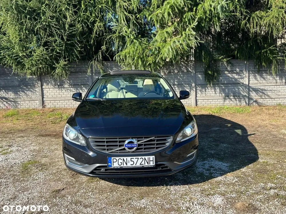 Volvo V60 2014 photo 2