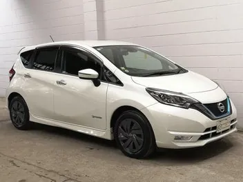 Nissan Note 2017 photo 2