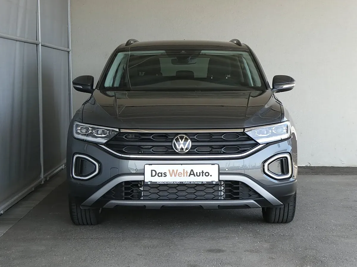 Volkswagen T-Roc 2025 photo 2