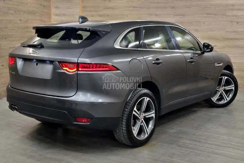 Jaguar F-Pace 2016 photo 5