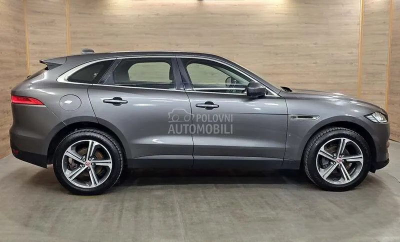 Jaguar F-Pace 2016 photo 4