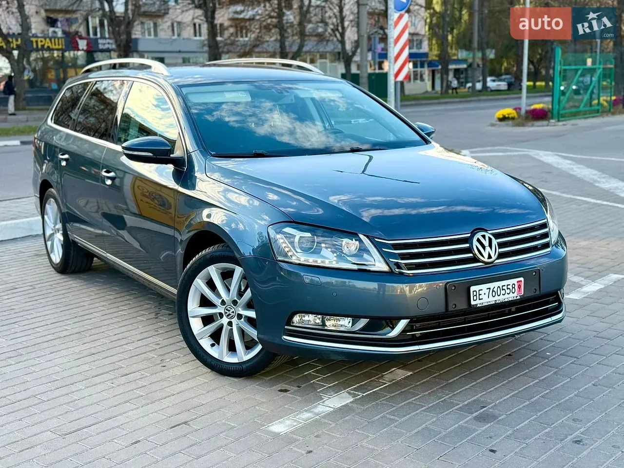 Volkswagen Passat 2012 photo 4