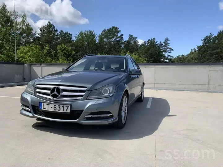 Mercedes-Benz C220D 2011 photo 5