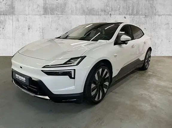 Polestar 4 2025 photo 3