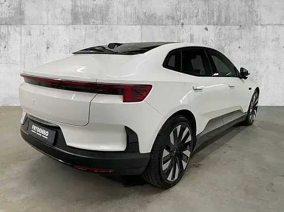 Polestar 4 2025 photo 4