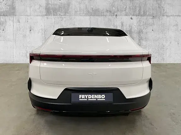 Polestar 4 2025 photo 5