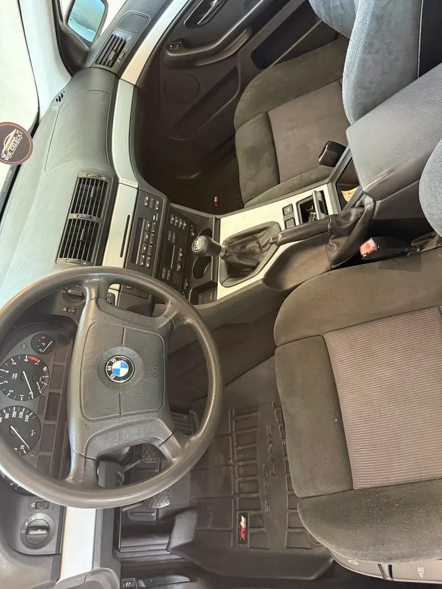 BMW 5Er-Reihe 523I 1997 photo 3