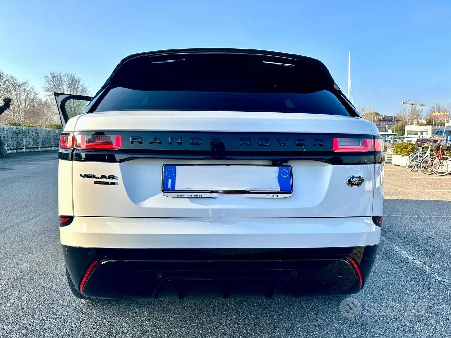 Land Rover Velar 2020 photo 2
