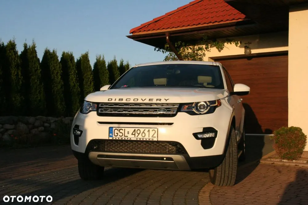 Land Rover Discovery 2015 photo 2