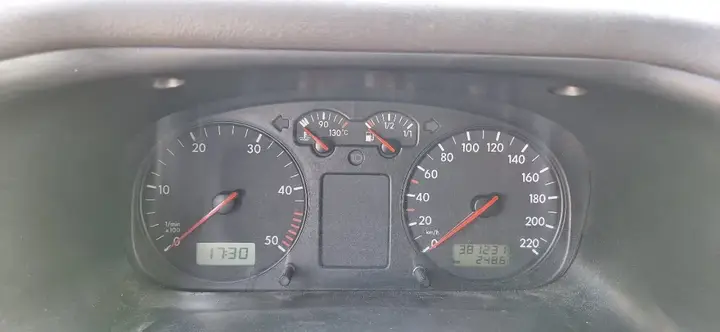 Volkswagen Caravelle 2002 photo 3