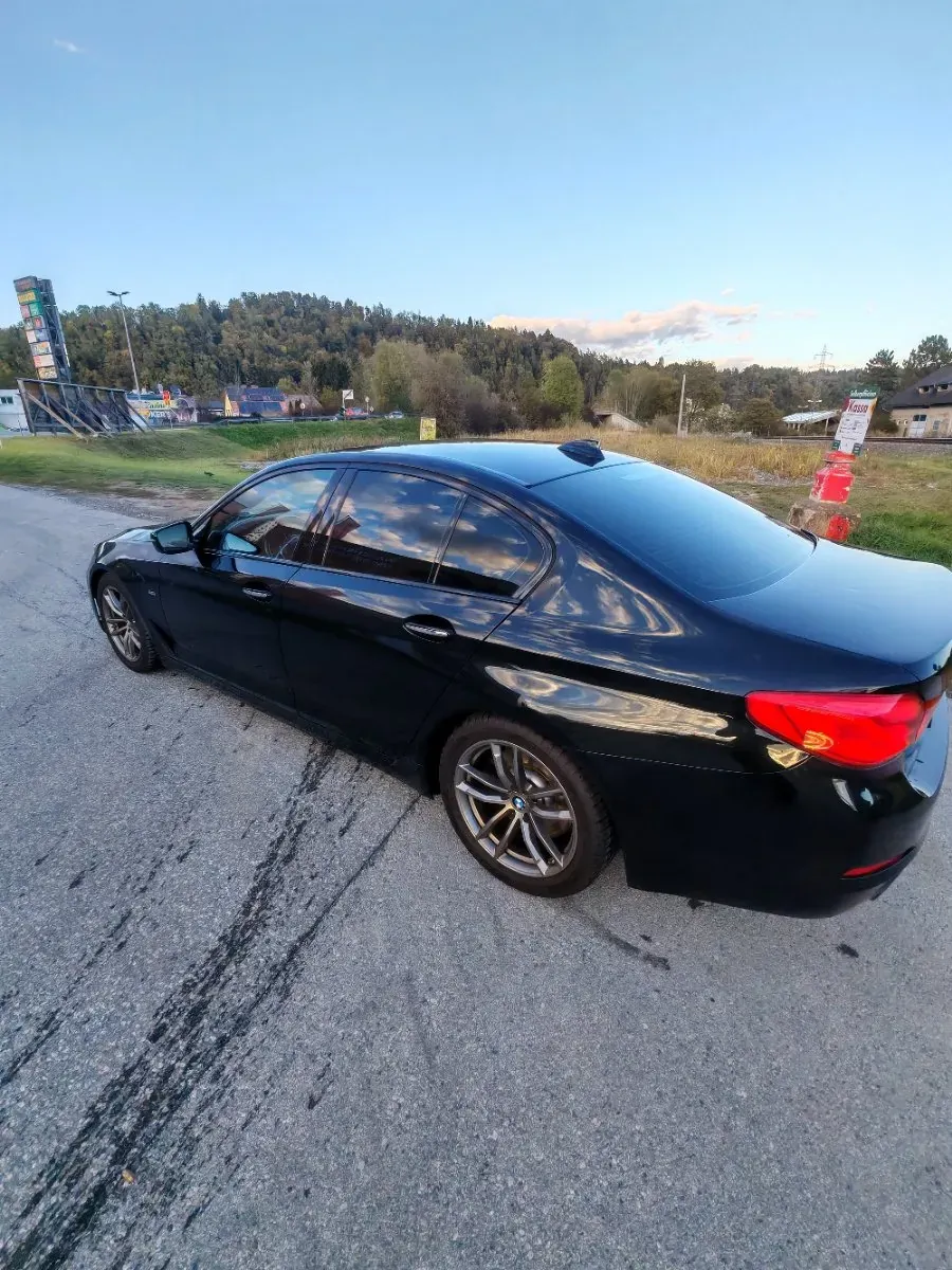 BMW 5 Series 2017 photo 3