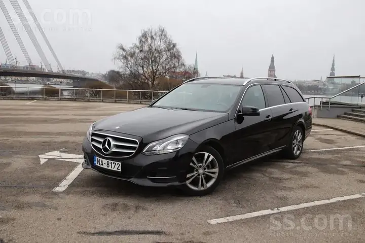 Mercedes-Benz E200 2014 photo 3
