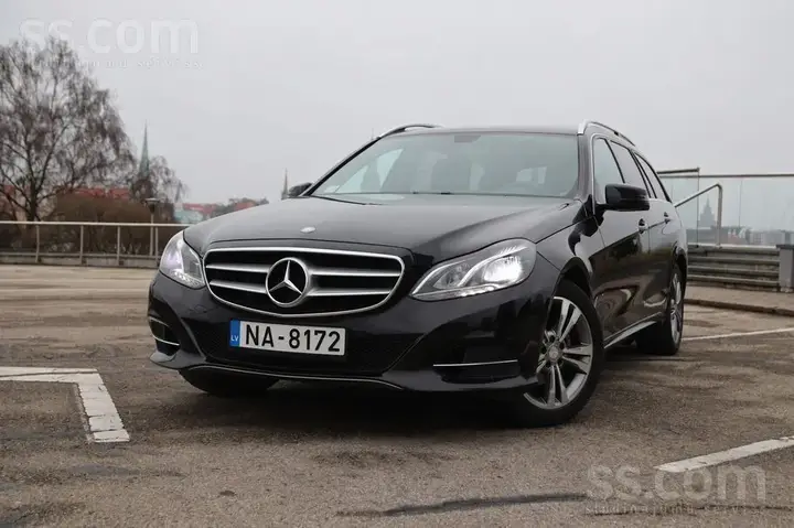 Mercedes-Benz E200