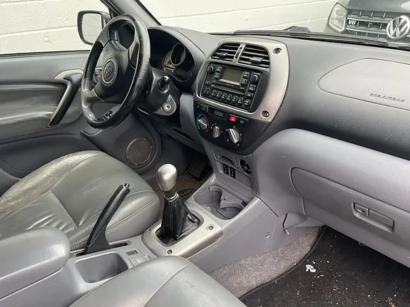 Toyota Rav4 2005 photo 4