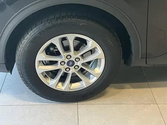 Ford Kuga 2022 photo 4