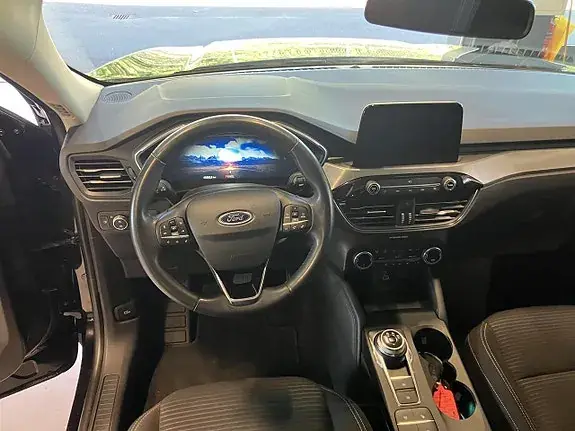 Ford Kuga 2022 photo 2