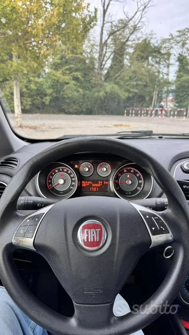 Fiat Punto Evo 2012 photo 5
