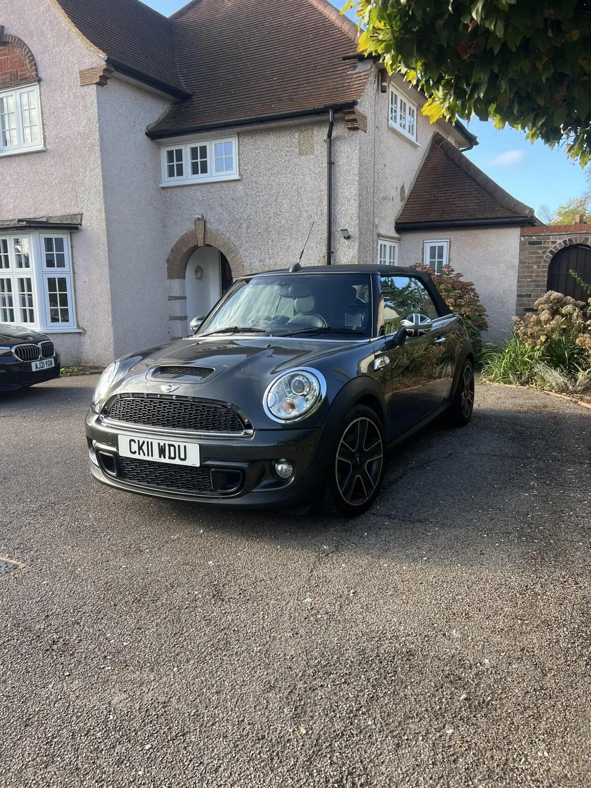 Mini Convertible 2011 photo 2