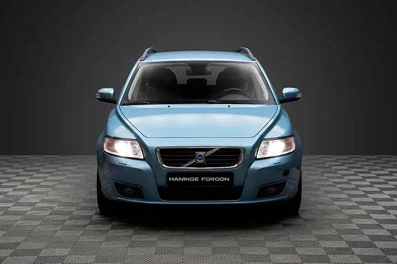 Volvo V50 2010 photo 2