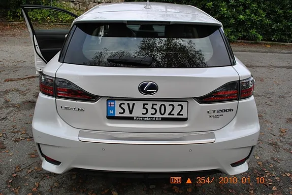 Lexus Ct200H 2014 photo 2