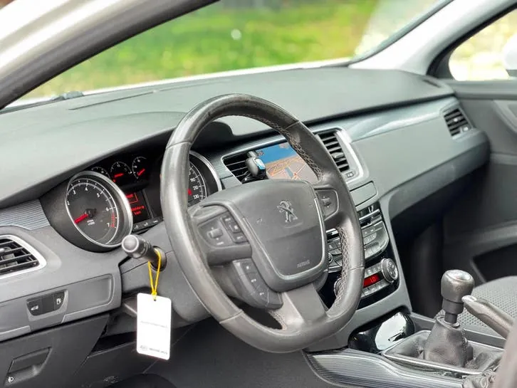 Peugeot 508 2011 photo 3