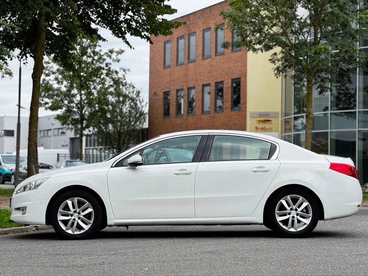 Peugeot 508 2011 photo 2